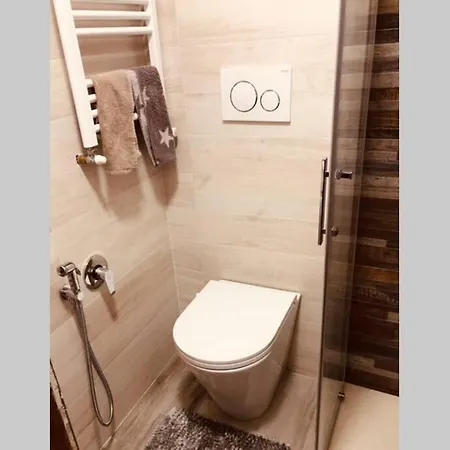 Apartment G&g